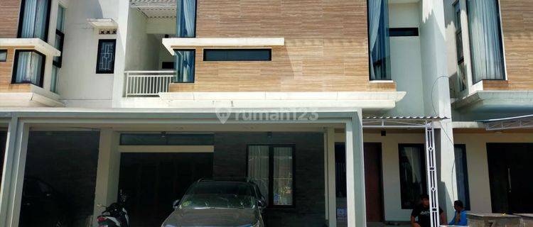 Rumah dijual cluster elite furnished di Singopuran Kartasura  1