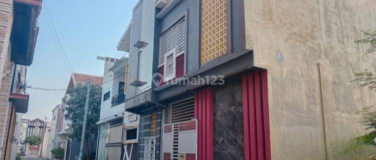 Rumah kos aktif UMS dekat jalan raya di Gonilan Kartasura  1