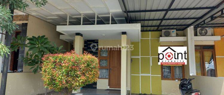 Rumah cluster nyaman full furnished di Gentan Solo  1