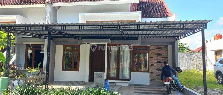 Rumah SEWA semi furnished cluster dekat IHS di Gajahan Colomadu  1