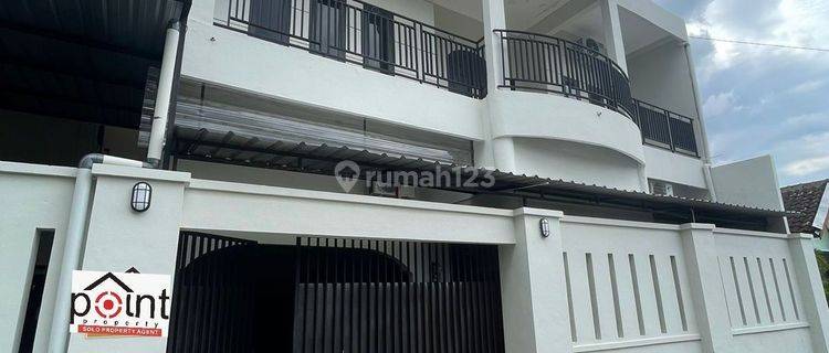 Rumah & Kos Putri 2 Lantai Dekat Kampus Akfis Gedongan Colomadu  1