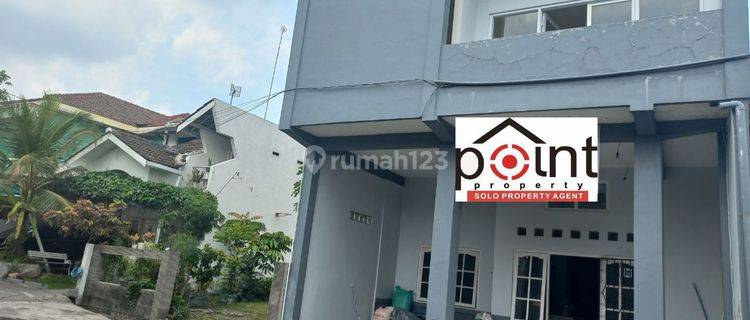 Rumah 2 Lantai Cluster Jalan Utama  Mojosongo Jebres  1