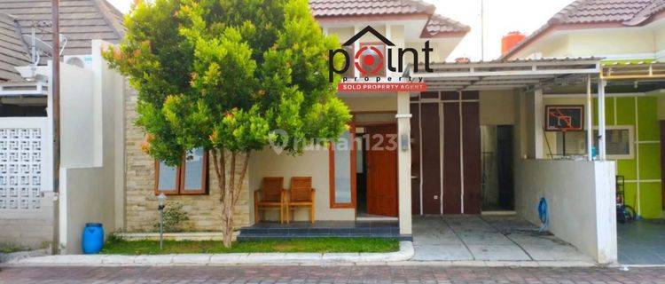 Rumah Cantik Dalam Cluster One Gate Dekat Uns 1