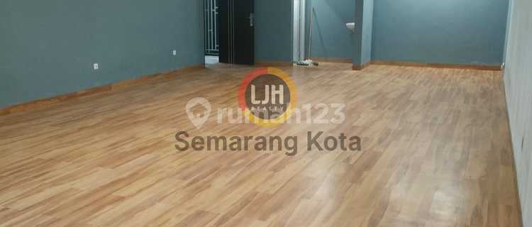 Rumah Luas Cocok Untuk Usaha di Semarang Selatan 1