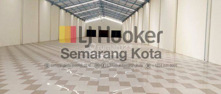 Gudang Siap Pakai di Yos Sudarso 1