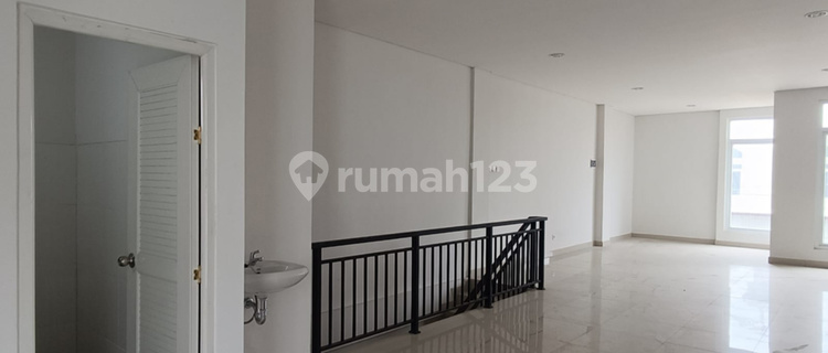 Ruko Baru Siap Pakai Tengah Kota Semarang Ruko di Jl. Gajah Raya, Sambirejo, Kec. Gayamsari, Kota Semarang, Jawa Tengah, Gajah HGB 1