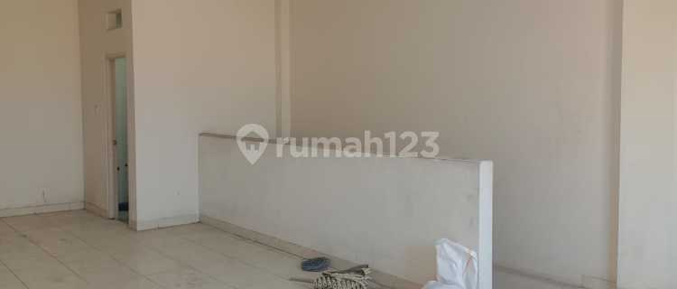 Ruko Terawat 2 Lantai di Bojong Indah Lokasi Strategis Nego  1