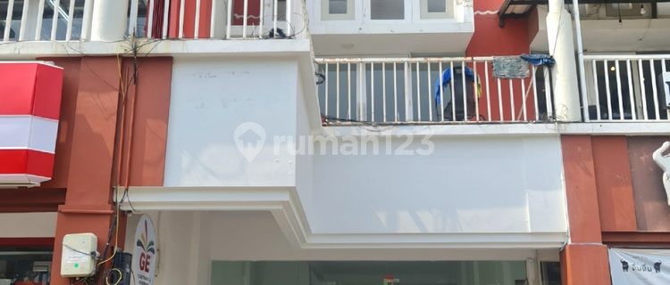 Citra 6 Shop House, Facing main road 1