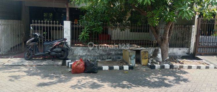 Rumah Hitung Tanah Kutisari Indah Row 3 Mobil Dekat Raya A Yani  1