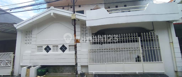 Semolowaru Terawat Siap Huni Strategis dekat UNTAG dan Raya MERR 1