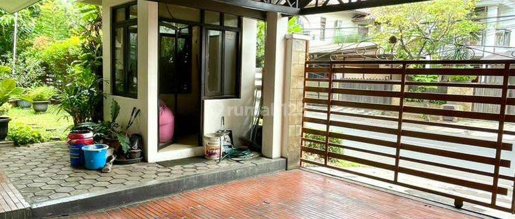 Disewakan  Rumah di Hook Komplek Camar Bintaro Jaya cocok untuk hunian dan usaha sek 3 Tangerang Selatan  1