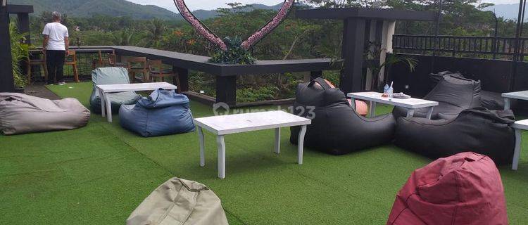 Ruko di Bandung Barat, Ada Kolam Renang View Bukit 1