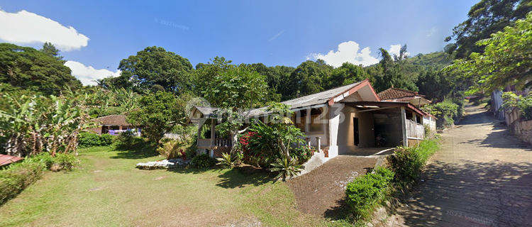 Villa House. 840 m² on Sriguntang Street in Talita Resort Ciloto Puncak 1