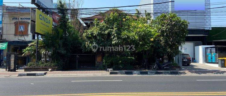 Classic House in Gatot Subroto near Pizza Hut 1