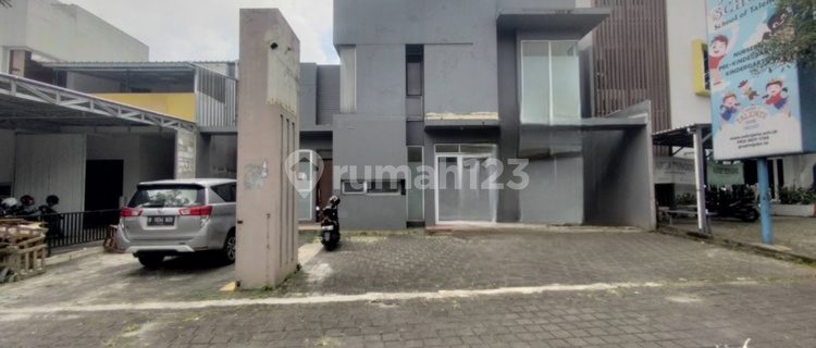 For Rent. Two-story shop house. The Icon BSD City. 1
