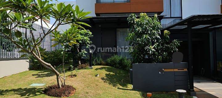 Rumah Cantik Phase 2 Premium 2 Lantai Summarecon Gading Serpong  1