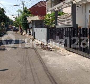 Super Cheap Ready-to-Live House in Downtown Turangga 1