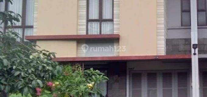 Rumah 2 Lantai di The Eminent Cluster Precia Bsd City Tangerang 1