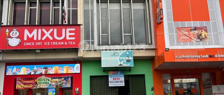Strategic Shop House with Spacious Parking at Grand Wisata Tambun Bekasi 1