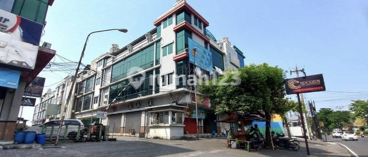 Spacious Parking Shop House on Jl MT Haryono, Central Semarang 1