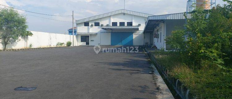 Gudang istimewa area pergudangan/logistik dekat pintu Tol Kartasura 1