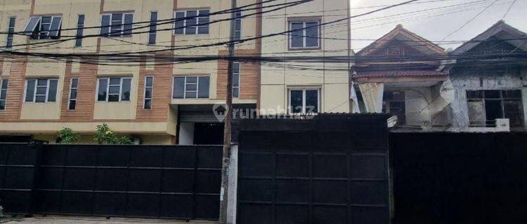 Dijual Ruko Renovasi Baru Di Sumur Bor,pegadungan,jakarta Barat  1