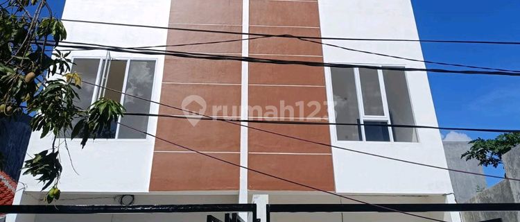 Minimalist New House Kft 1