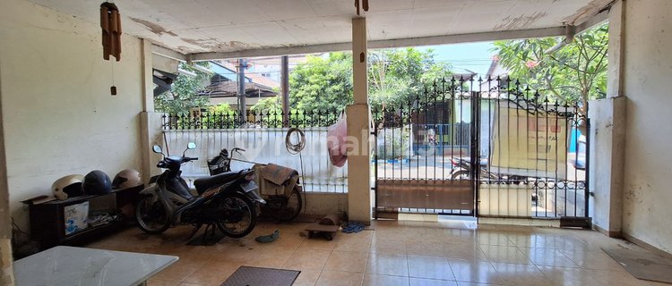 Dijual Rumah Kutisari Indah Surabaya dekat Kampus Petra  1