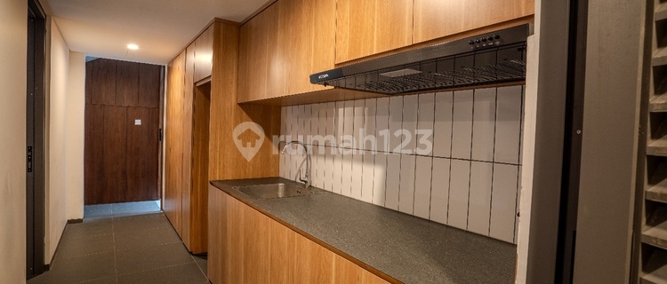 Disewakan Rumah Mewah Furnish Di Jl. Tampomas Gajahmungkur Semarang 1