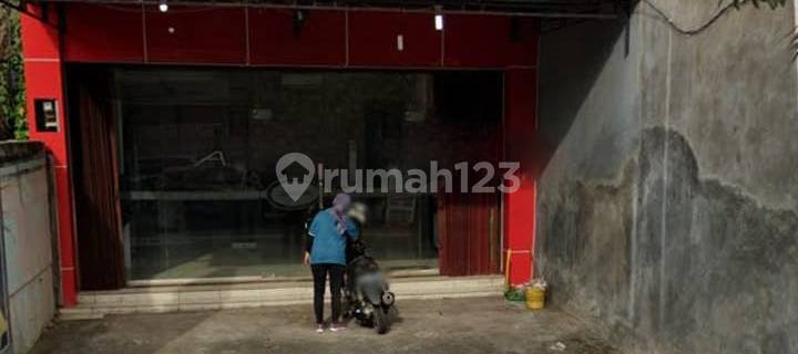 For Sale, Shop House in a Busy Location on Jl. Sumodarsono, Blora. 1