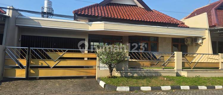 For Rent Ready-to-Use House on Jl. Permata Semeru, Semarang 1