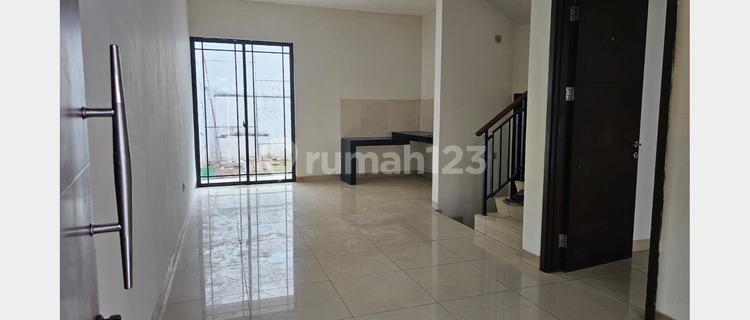 Green Lake City Cluster Asia Tangerang House 1