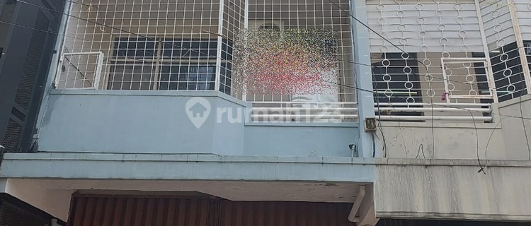 For Sale 3-Story Shop House in Green Ville West Jakarta Negotiable 1