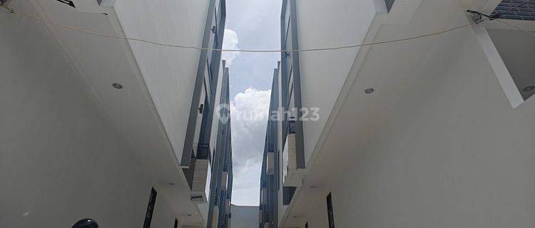 Dijual Rumah Baru Di Kedoya, 3lt Luas Tanah 37m2, Harga Rp 1.549m. 1