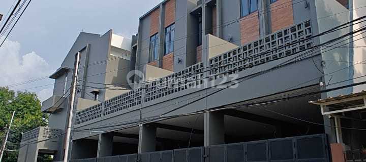 Dijual Rumah Baru 3lt Di Duri Kepa, Hdp Utara, Uk 4x18.75m2, Hrg Rp 3.099 M. 1
