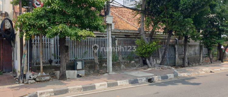 Ruang Usaha Komersil Strategis, Jalan Hasyim Ashari Jakpus 1