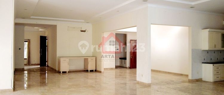 Old house with SHM land in Pondok Indah, South Jakarta. 1