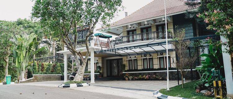 Rumah 3 lantai FULL FURNISHED di DAGO Resort KOTA Bandung  1