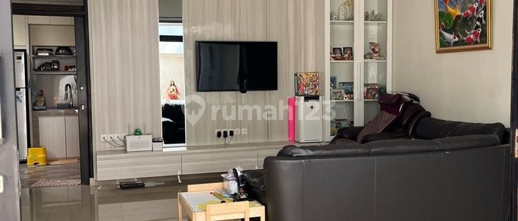 SHM Certificate Ready-to-Occupy House, Singgasana Pradana, Mekarwangi, Bandung 1