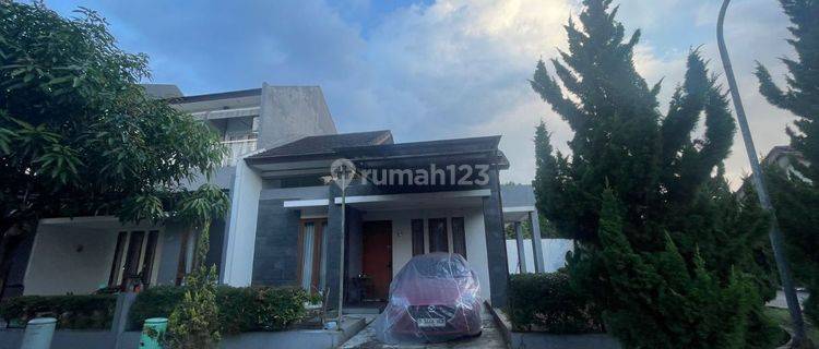 Rumah di Komplek Cressida Cherry field buah batu SHM Bagus 1