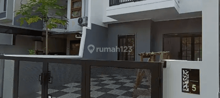 Rumah Baru Strategis Tengah Kota di Turangga Buahbatu Bandung 1