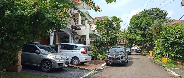 Rumah Asri Terawat Dalam Perumahan Elite di Juanda Depok 1