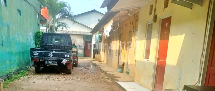 Active Rental House with 50 Rooms Attached to Cibubur Tourism City 1