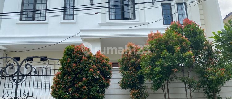 Luxury House Ready to Occupy in Complex Near Pulomas Horse Racing Track 1