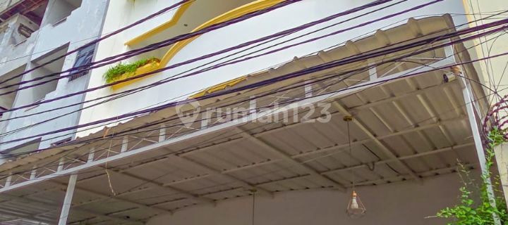 Kost House 32 Rooms Fully OccupiedRent Continuously in Mangga Besar West Jakarta 1