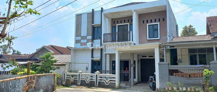 Rumah Stratergis 2 Lantai Cocok Untuk Usaha Kos Kosan Atau Reddoorz 1