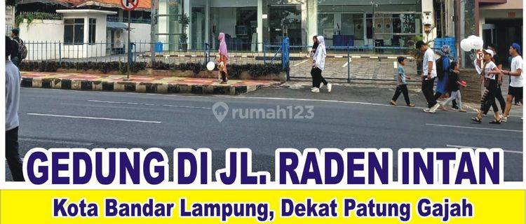 Gedung di tengah kota banadar lampung siap pakai 1