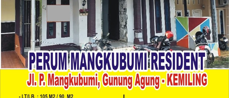 House in a housing complex ready for occupancy. 1