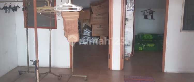 For Sale 3-Storey Shophouse with Freehold Title in Gading Griya Lestari, North Jakarta 1