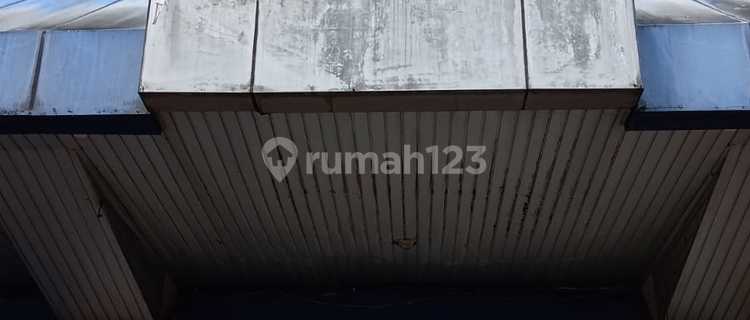 For rent, newly renovated shop house in Pasar Wage, Purwokerto. 1